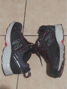 New‎ Balance 573 All Terrain Running Trail Shoes Women's 10 Gray Pink WTE573L3